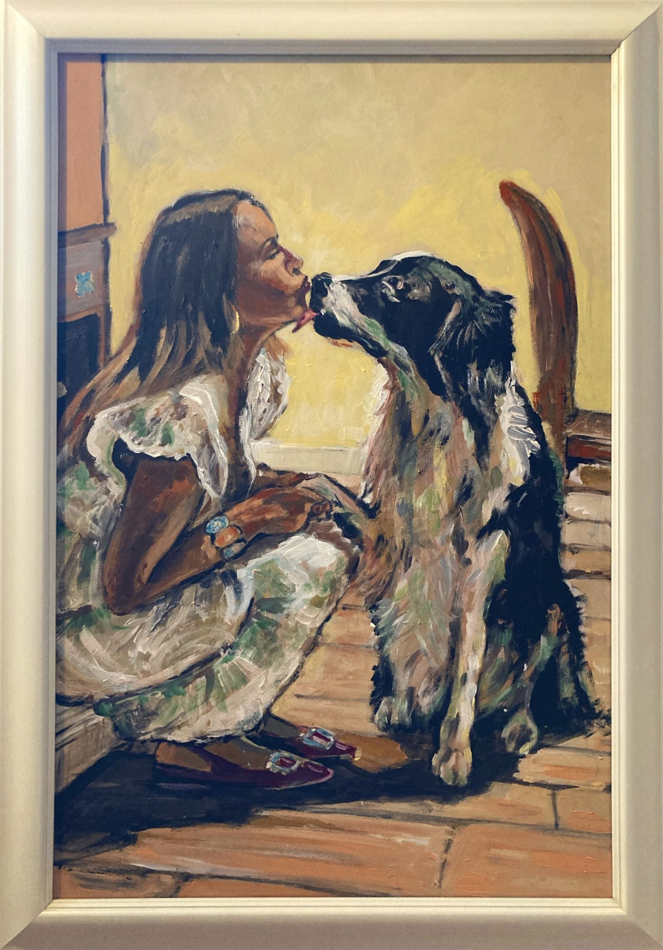 dipinto relaistico di un bacio tra un cane e una donna